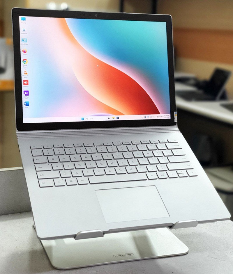 لپ تاپ Microsoft Surface Book 3 استوک